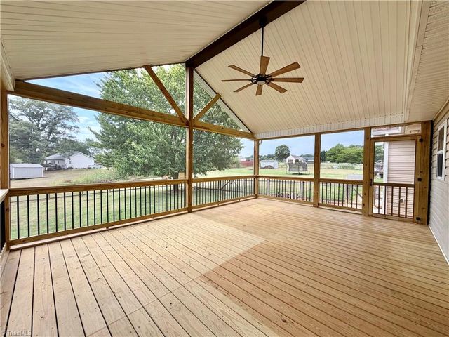 1027 Tabor Road, Olin, NC 28660