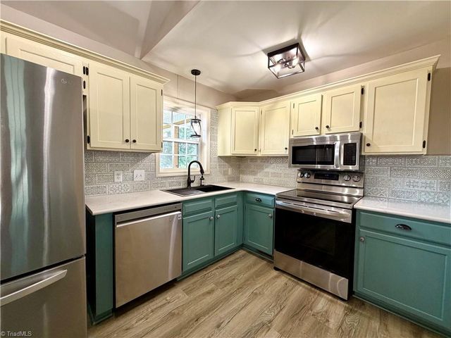 1027 Tabor Road, Olin, NC 28660