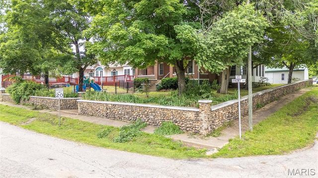 207 E. Front St., Annapolis, MO 63620