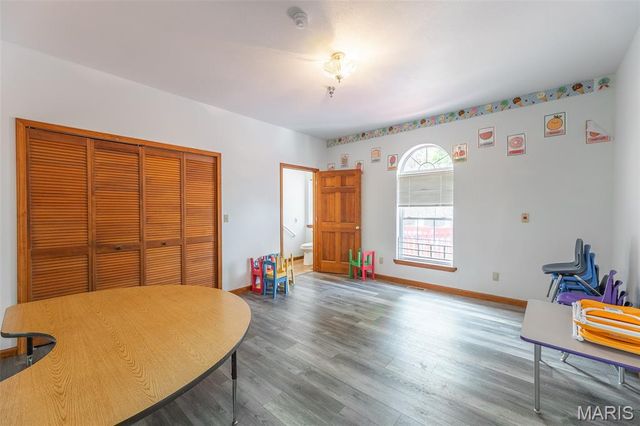 207 E. Front St., Annapolis, MO 63620