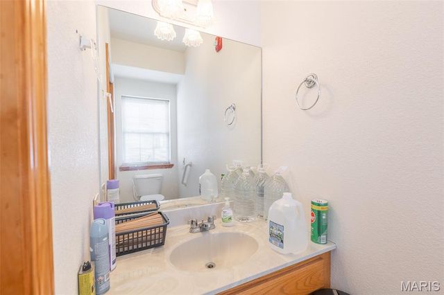 207 E. Front St., Annapolis, MO 63620