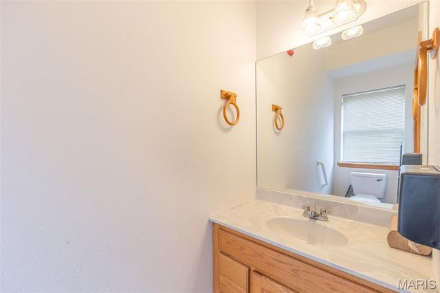 207 E. Front St., Annapolis, MO 63620