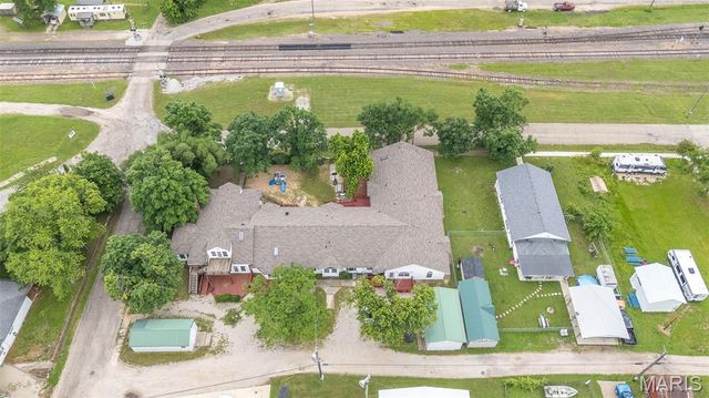 207 E. Front St., Annapolis, MO 63620