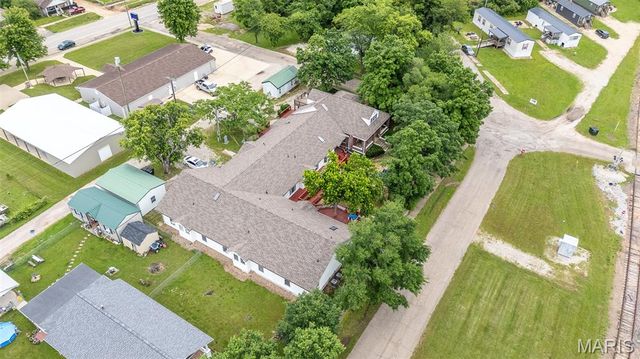 207 E. Front St., Annapolis, MO 63620