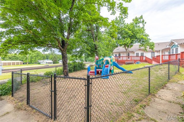 207 E. Front St., Annapolis, MO 63620