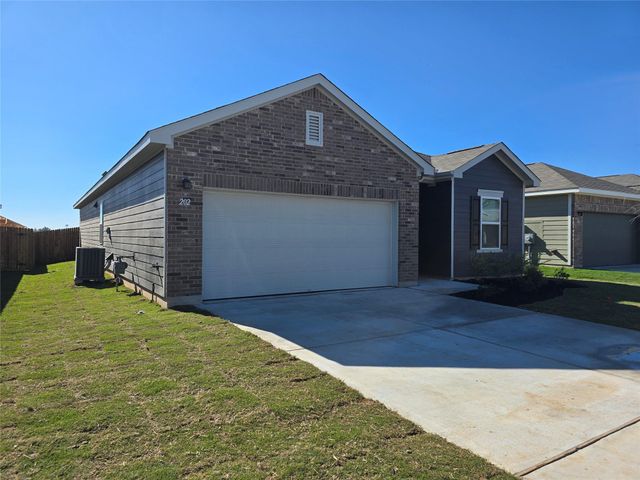 202 Fox Haven RD, Hutto, TX 78634