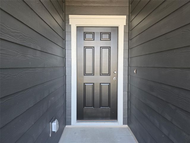 202 Fox Haven RD, Hutto, TX 78634