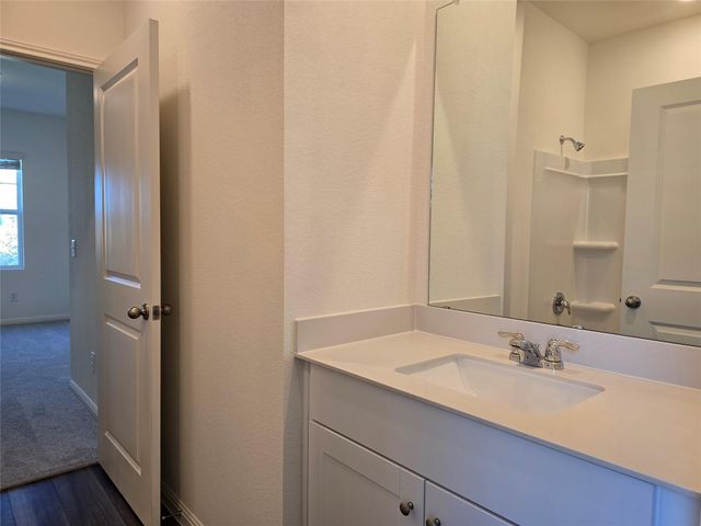 202 Fox Haven RD, Hutto, TX 78634