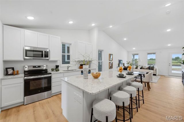 9023 Wilkie Station Street, St Charles, MO 63301