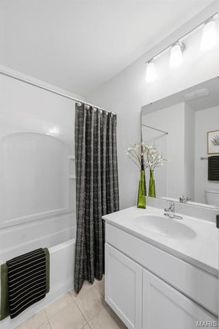 9023 Wilkie Station Street, St Charles, MO 63301
