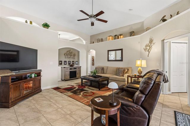 3011 DIAMOND LANE, St Cloud, FL 34772