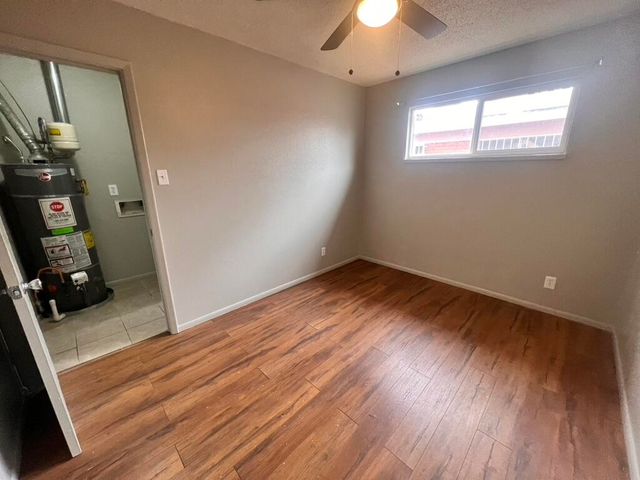 423 Dallas Street SE A, Albuquerque, NM 87108