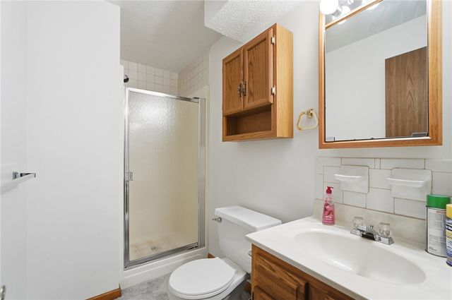 417 Kenec Drive, Middletown, OH 45042