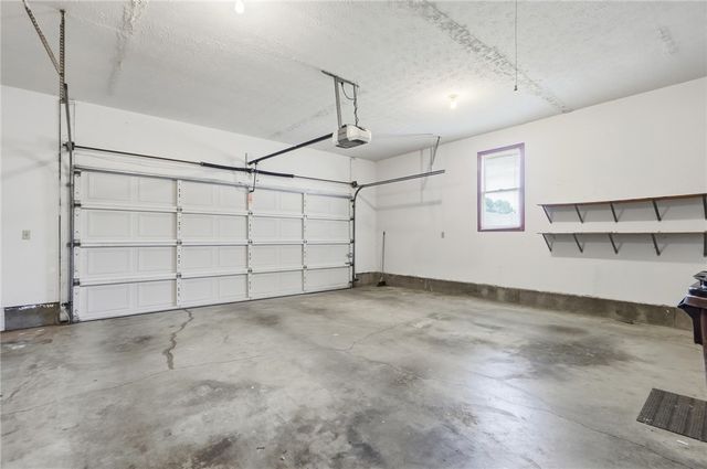 417 Kenec Drive, Middletown, OH 45042
