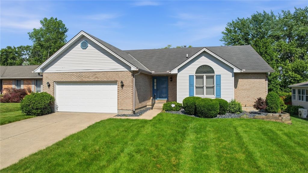 417 Kenec Drive, Middletown, OH 45042