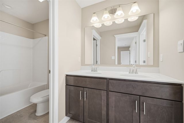 101 Doria Ann Dr, Center Twp, PA 15061