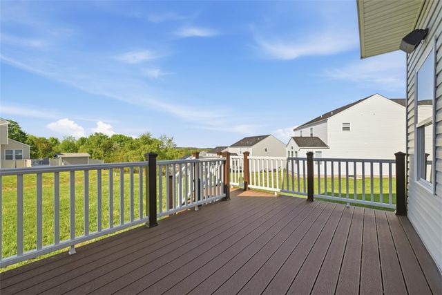 101 Doria Ann Dr, Center Twp, PA 15061