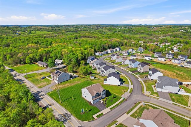 101 Doria Ann Dr, Center Twp, PA 15061
