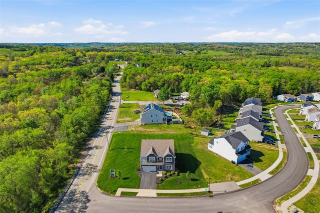 101 Doria Ann Dr, Center Twp, PA 15061