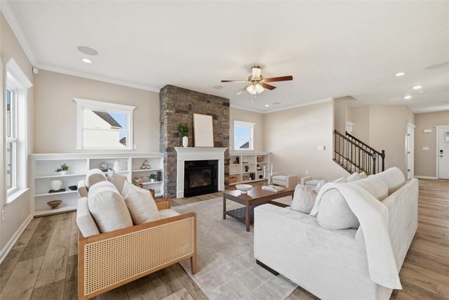 101 Doria Ann Dr, Center Twp, PA 15061