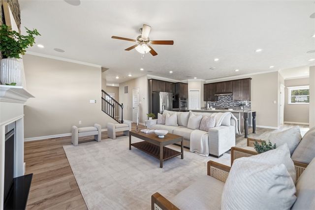 101 Doria Ann Dr, Center Twp, PA 15061