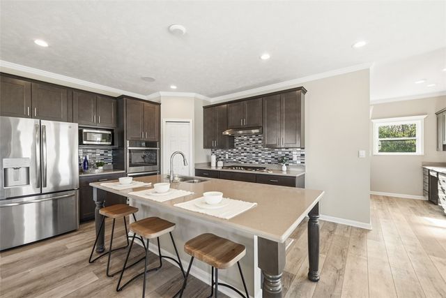 101 Doria Ann Dr, Center Twp, PA 15061