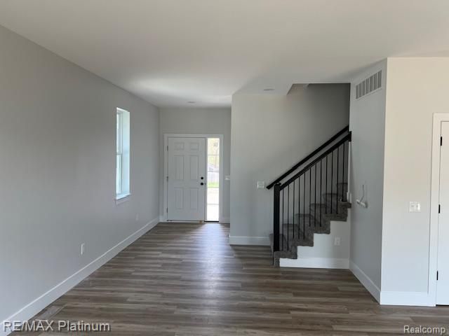 9400 Roland Drive, Brighton, MI 48116