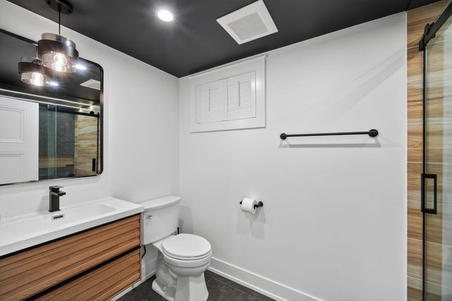 221 Olesen Drive, Naperville, IL 60540