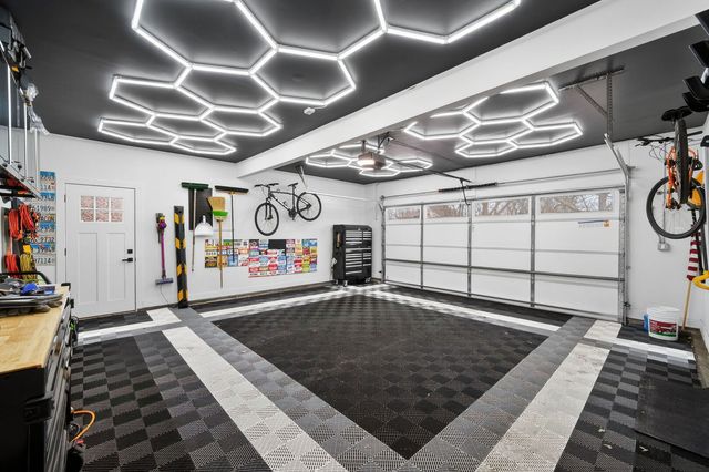 221 Olesen Drive, Naperville, IL 60540