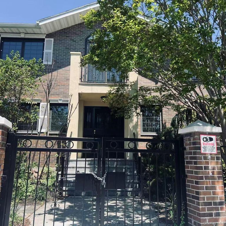 6339 136th Street 2, Flushing, NY 11367