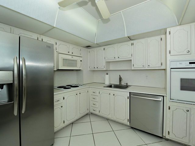 3450 S Ocean Boulevard 619, Palm Beach, FL 33480