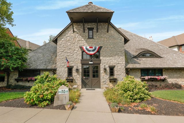6028 Inishmore Lane, Dublin, OH 43017