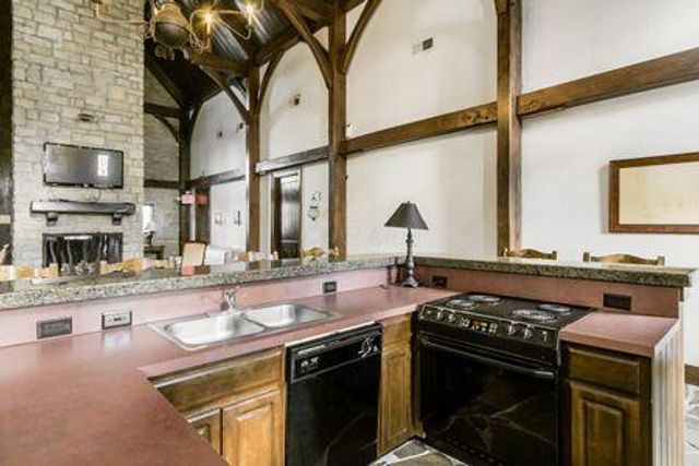 6028 Inishmore Lane, Dublin, OH 43017