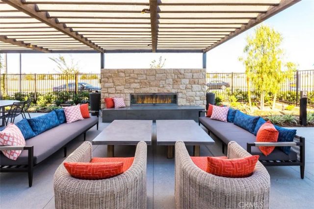 4154 S S. WILDFLAX PASEO 101, Ontario, CA 91761