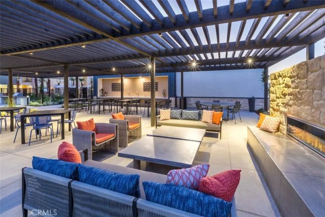 4154 S S. WILDFLAX PASEO 101, Ontario, CA 91761
