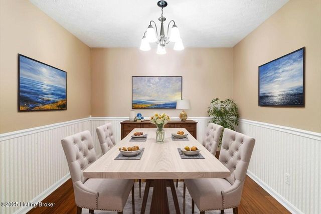 8701 Lough Dr, Louisville, KY 40291