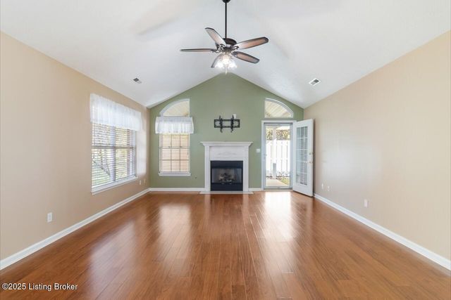 8701 Lough Dr, Louisville, KY 40291