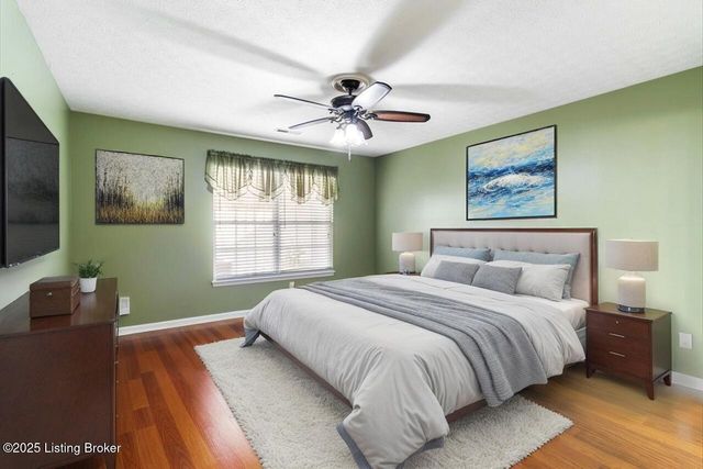 8701 Lough Dr, Louisville, KY 40291