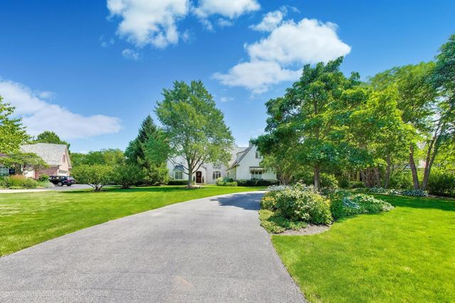 1871 W Salisbury Lane, Lake Forest, IL 60045
