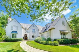 1871 W Salisbury Lane, Lake Forest, IL 60045