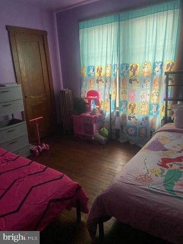 2012 CHESTNUT ST, Harrisburg, PA 17104
