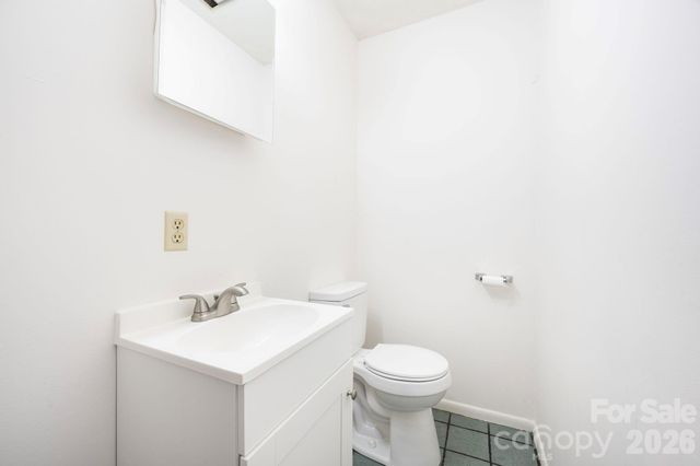 400 Hiawassee Avenue, Black Mountain, NC 28711