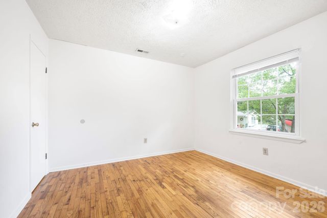 400 Hiawassee Avenue, Black Mountain, NC 28711