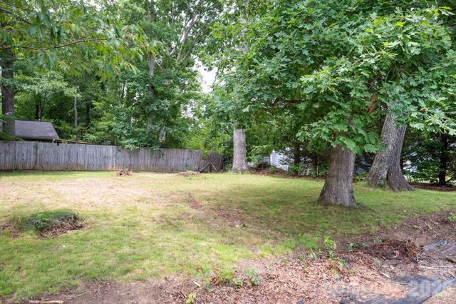 400 Hiawassee Avenue, Black Mountain, NC 28711