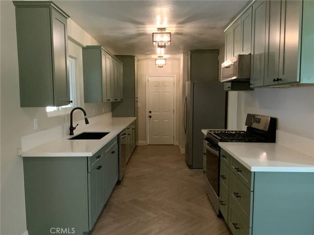 761 W 6th, Ontario, CA 91762