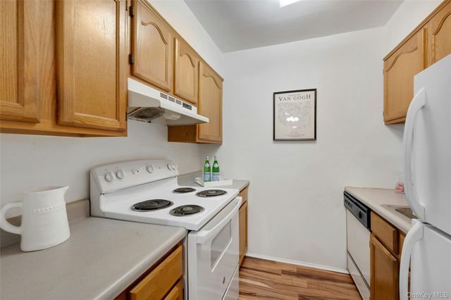 55 Fieldstone Drive 37, Hartsdale, NY 10530