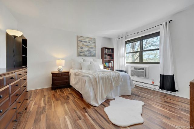 55 Fieldstone Drive 37, Hartsdale, NY 10530