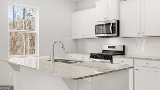 6077 Airedale Drive, Union City, GA 30213