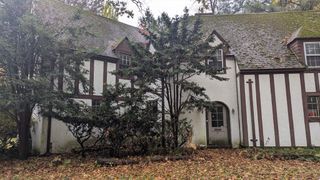 114 Park Dr, Springfield, MA 01106