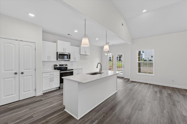 1106 Mary Lu Dr, Clarksville, TN 37042